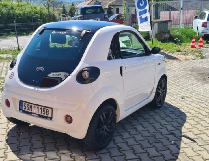 Microcar DUE Hatchback 498,0 6 kw