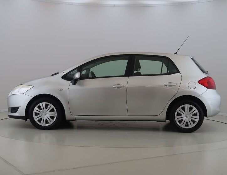 Toyota Auris Hatchback 1,6 l 91 kw