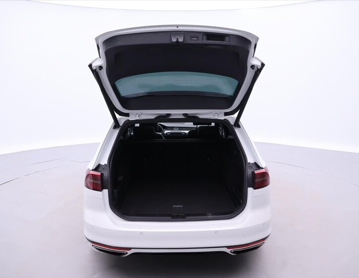 Volkswagen Passat Kombi 2,0 l 206 kw