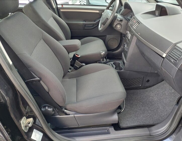 Opel Meriva MPV 1,6 l 77 kw