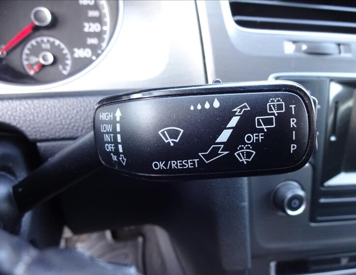 Volkswagen Golf Kombi 1,2 l 77 kw