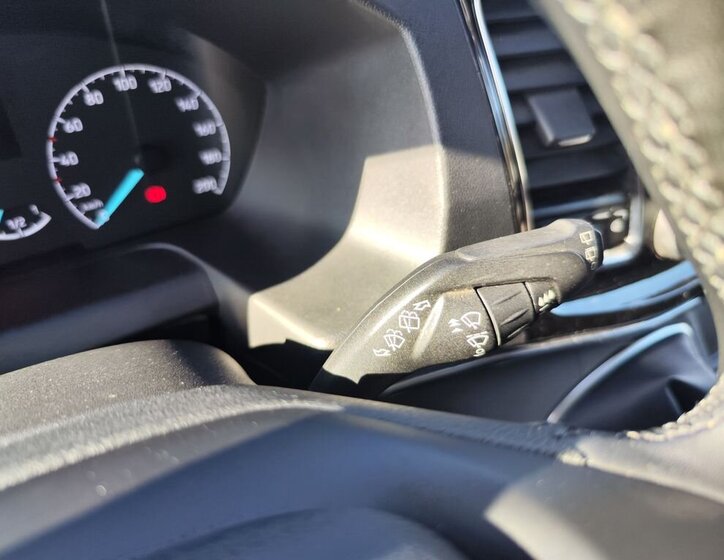 Ford Tourneo Custom VAN / Minibus 2,0 l 110 kw