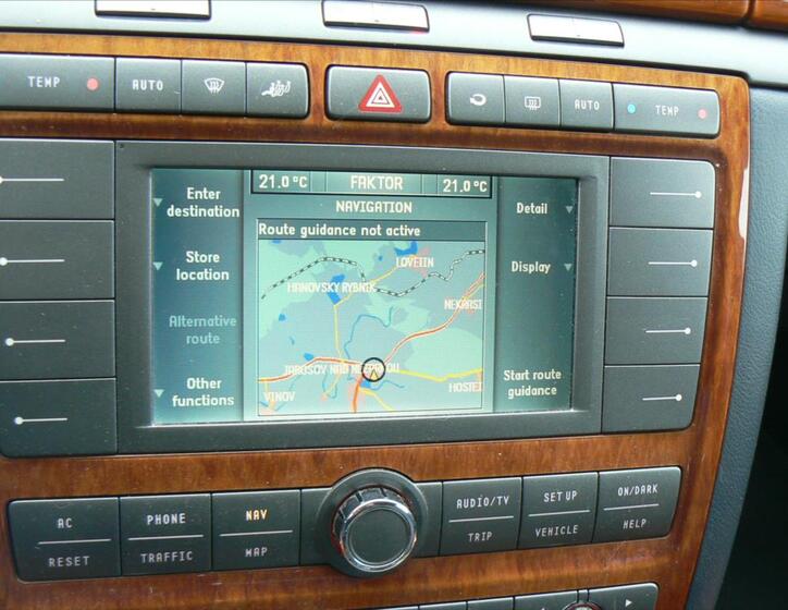 Volkswagen Phaeton 16