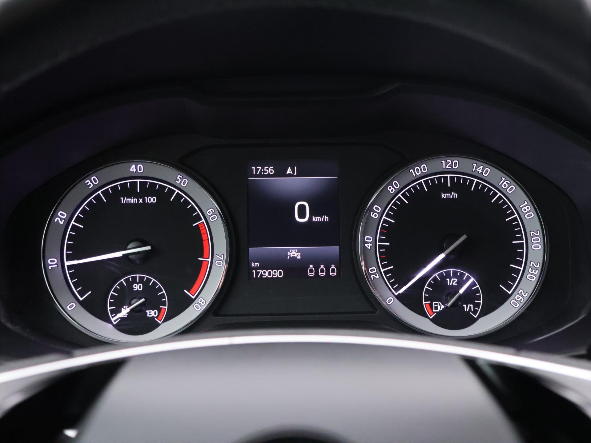 Škoda Karoq SUV / Terénní 999,0 81 kw