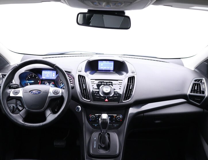 Ford Kuga SUV / Terénní 2,0 l 120 kw