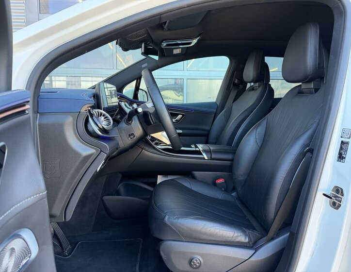 Mercedes-Benz EQE SUV / Terénní 0,0 215 kw