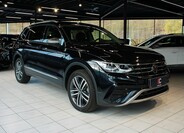 Volkswagen Tiguan 1