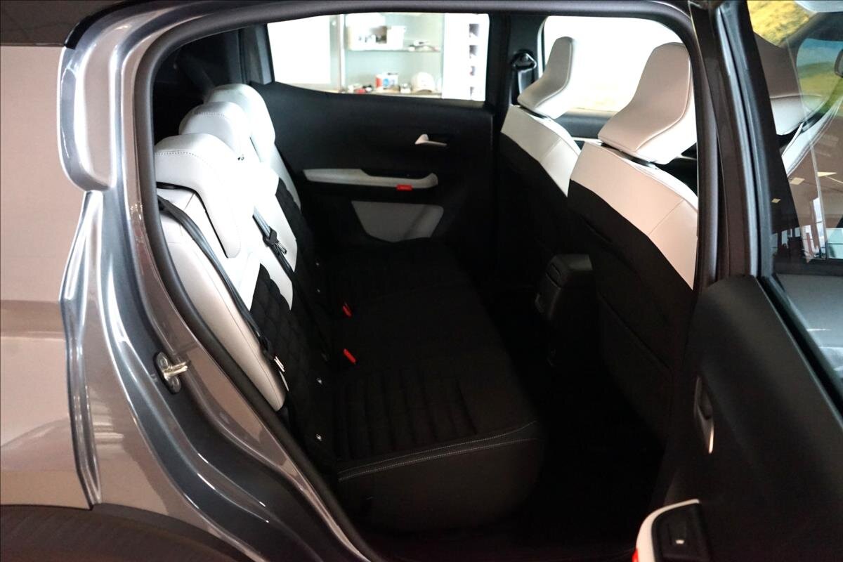 Citroën C3 Aircross SUV / Terénní 1,2 l 107 kw