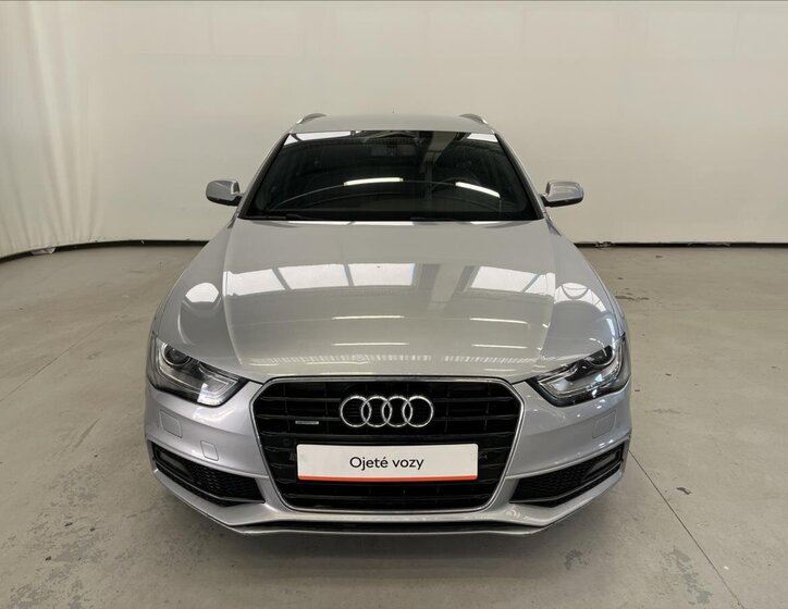 Audi A4 Kombi 2,0 l 140 kw