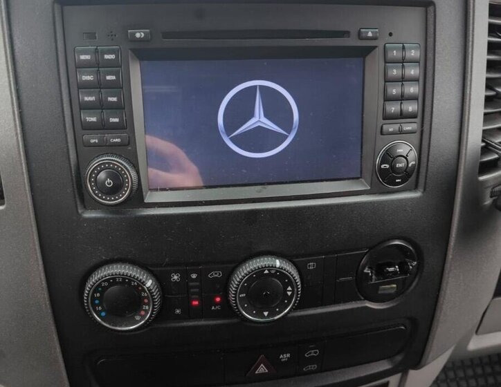 Mercedes-Benz Sprinter 3