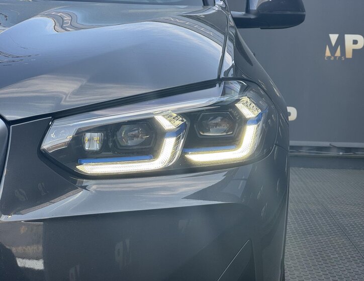 BMW X4 SUV / Terénní 2,0 l 140 kw