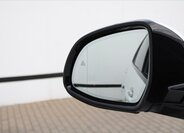 BMW X7 SUV 4,4 l 390 kw