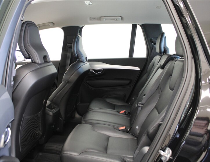Volvo XC90 7