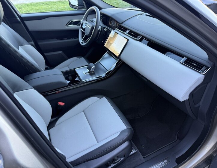 Land Rover Range Rover Velar SUV / Terénní 3,0 l 221 kw