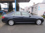 Mercedes-Benz Třídy E 8