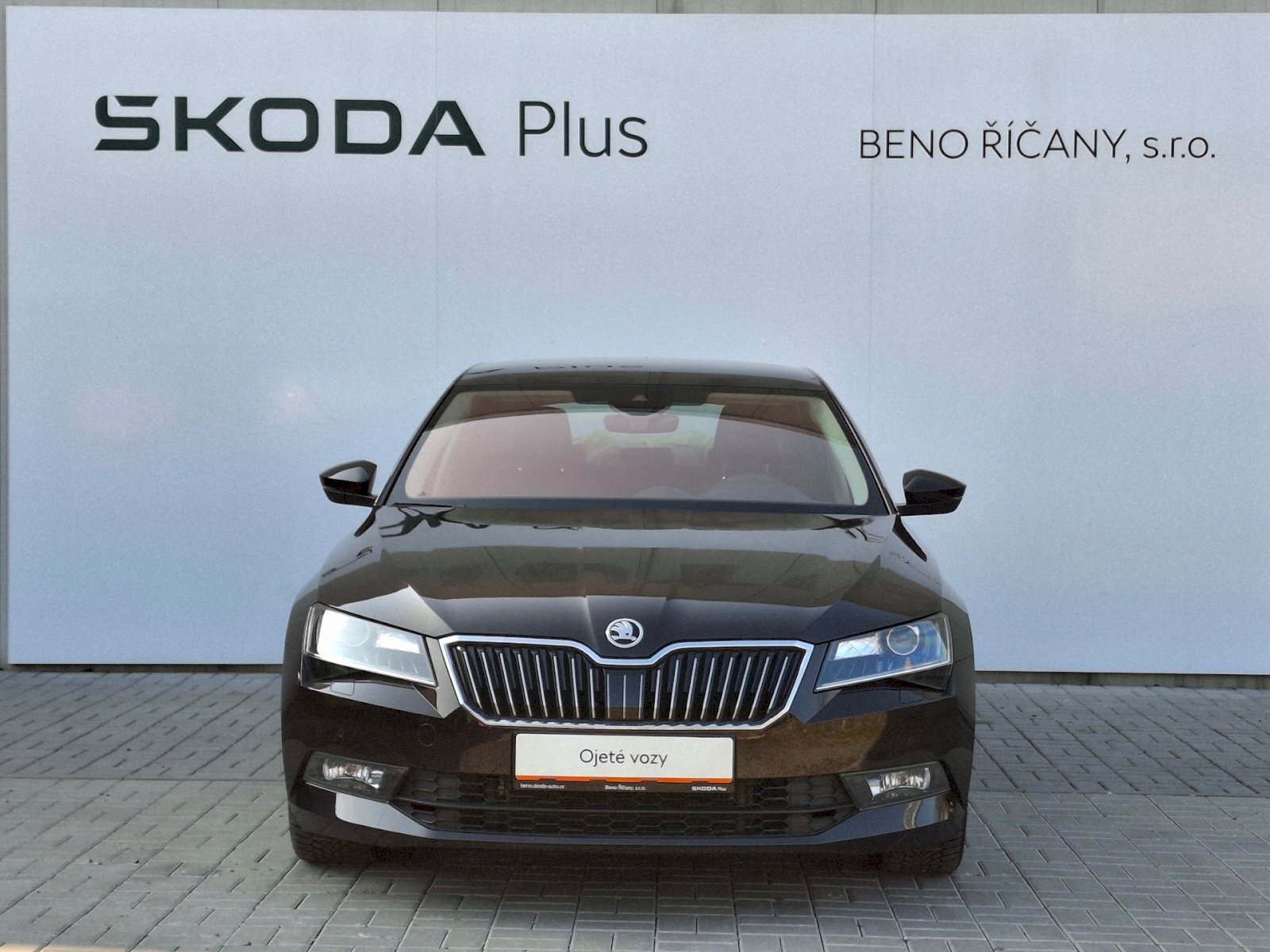 Škoda Superb Sedan / Limuzína 2,0 l 140 kw
