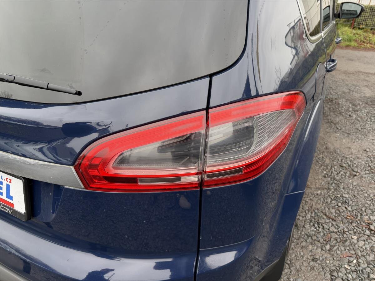 Ford S-MAX MPV 2,2 l 147 kw