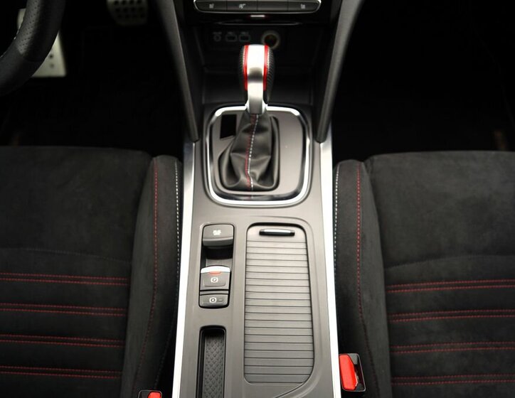 Renault Mégane Hatchback 1,8 l 221 kw