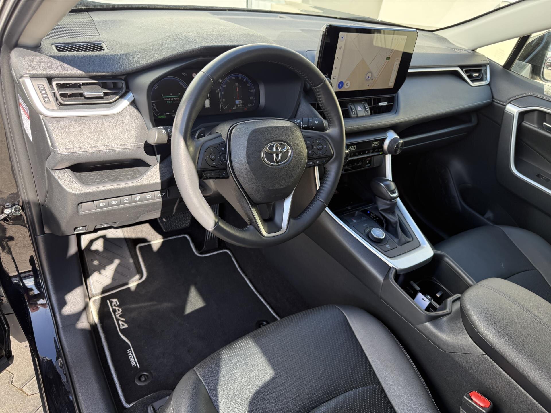 Toyota RAV4 SUV / Terénní 2,5 l 131 kw