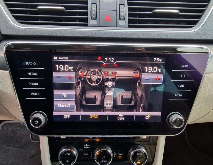 Škoda Superb Liftback 1,5 l 110 kw