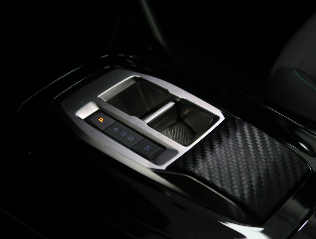 Peugeot 2008 Hatchback 1,2 l 96 kw