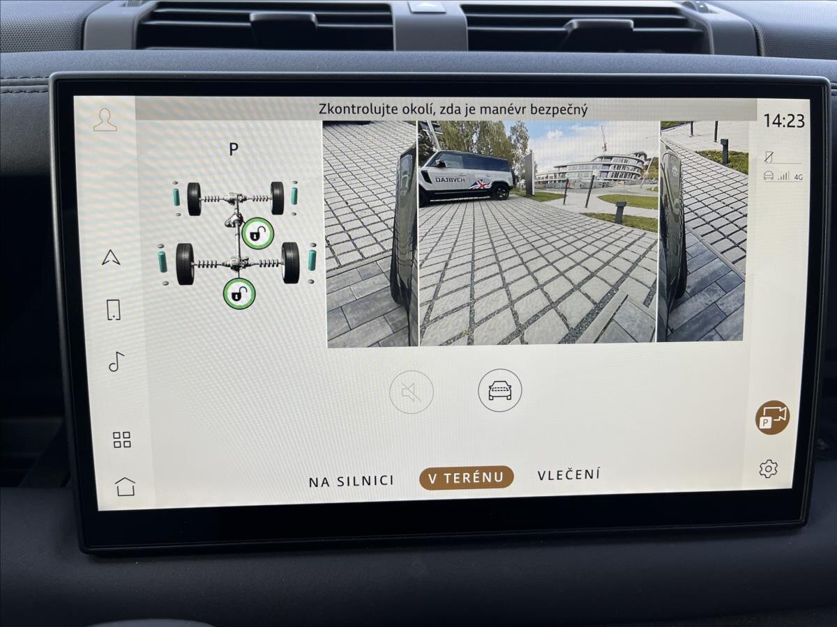 Land Rover Defender SUV / Terénní 3,0 l 147 kw