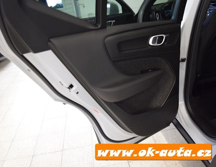 Volvo XC40 SUV 0,0 120 kw