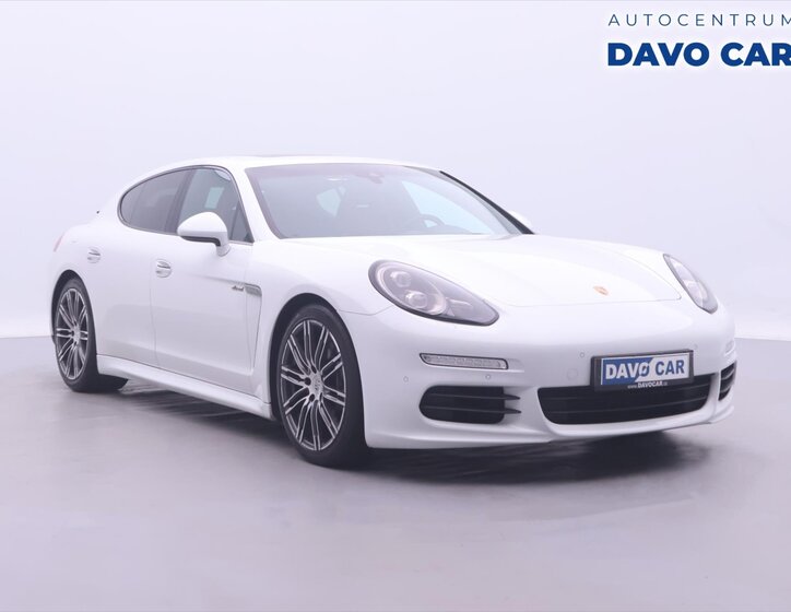 Porsche Panamera Hatchback 3,0 l 221 kw