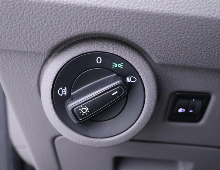 Volkswagen Transporter Kombi 2,0 l 110 kw