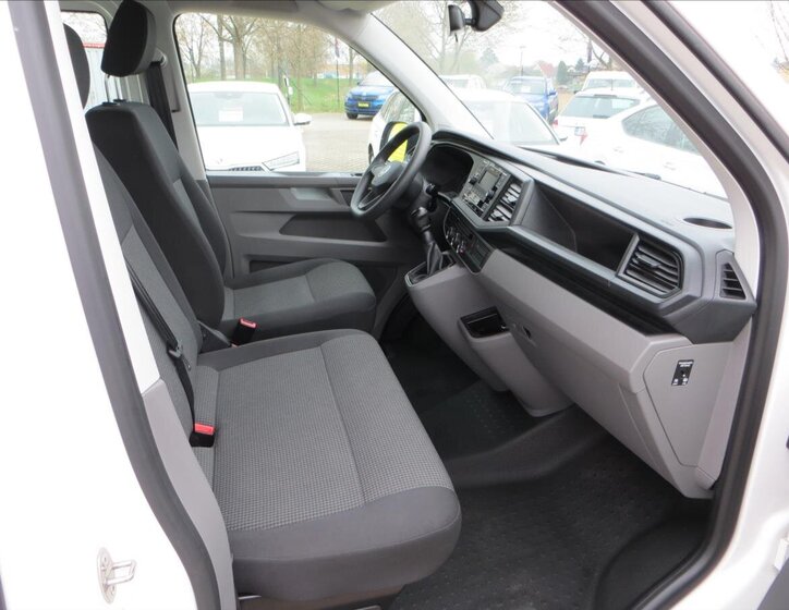 Volkswagen Transporter Kombi 2,0 l 110 kw
