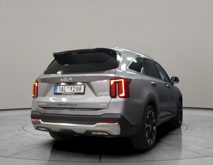 KIA Sorento SUV / Terénní 2,2 l 142 kw