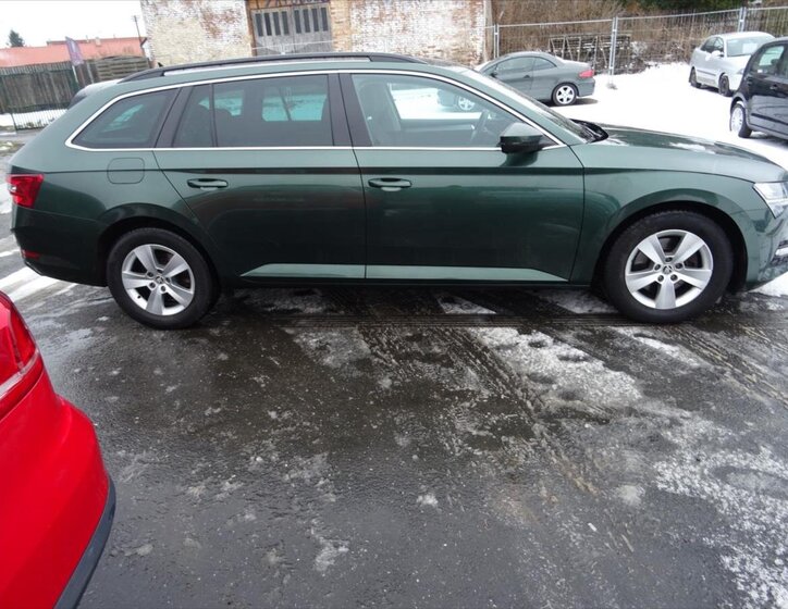 Škoda Superb Kombi 1,6 l 88 kw