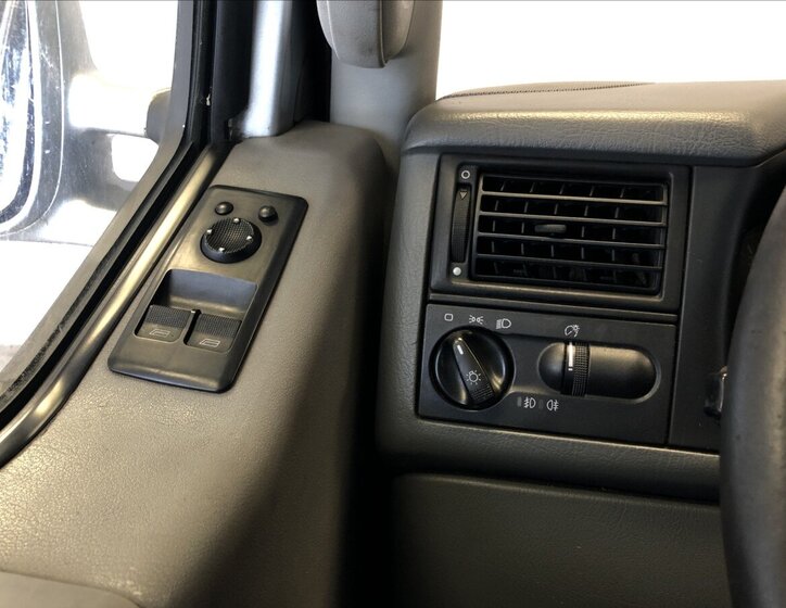 Volkswagen Caravelle 20