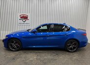 Alfa Romeo Giulia Sedan / Limuzína 2,0 l 206 kw