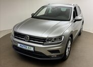 Volkswagen Tiguan 1