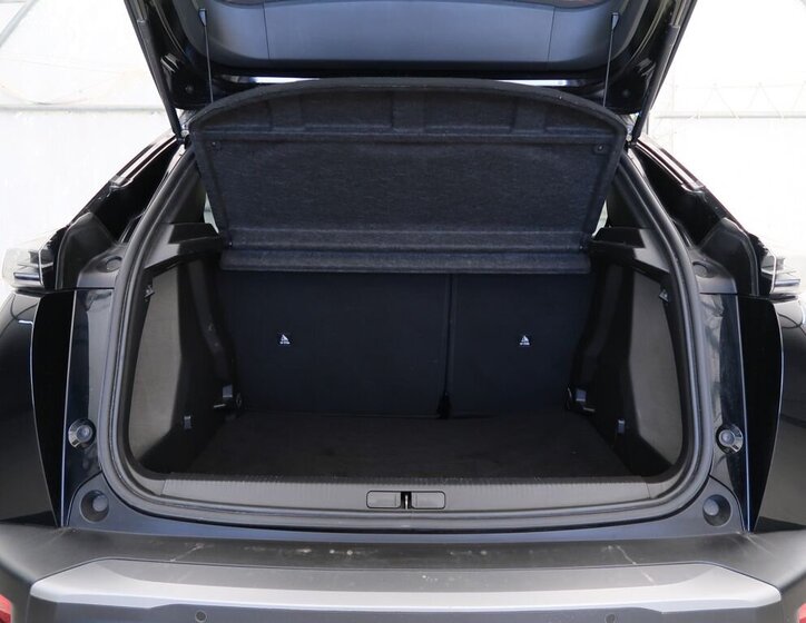 Peugeot 2008 SUV / Terénní 1,2 l 74 kw