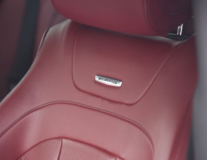 Mercedes-Benz CLS Sedan 3,0 l 320 kw