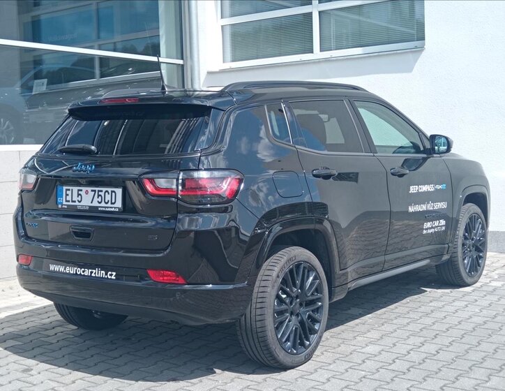 Jeep Compass 6