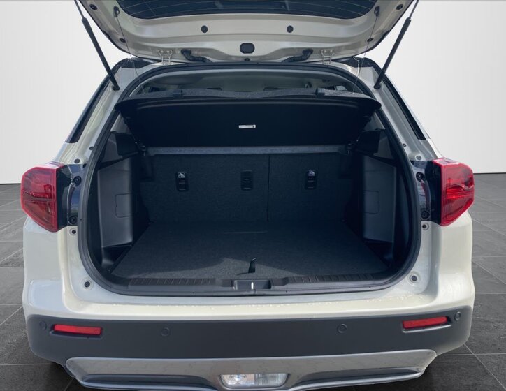 Suzuki Vitara SUV / Terénní 1,4 l 81 kw