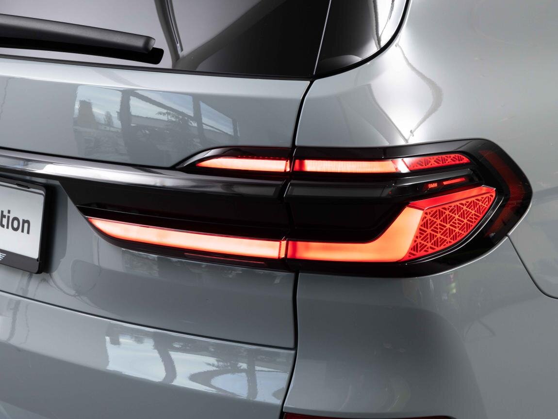 BMW X7 SUV / Terénní 3,0 l 280 kw