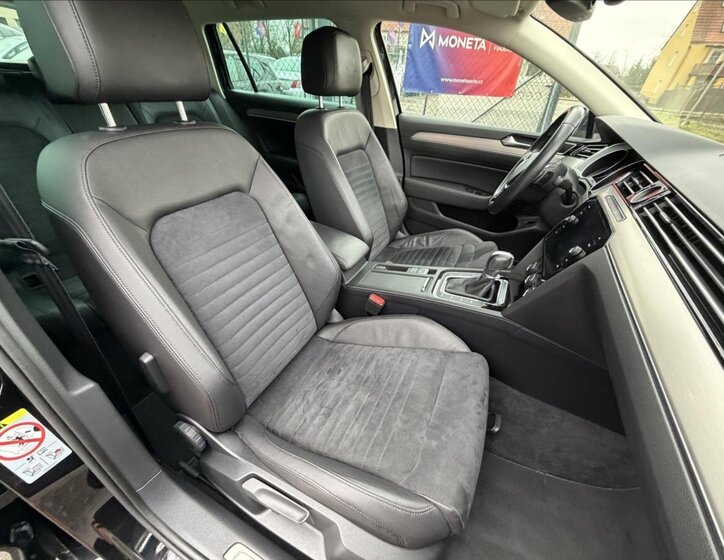 Volkswagen Passat 30