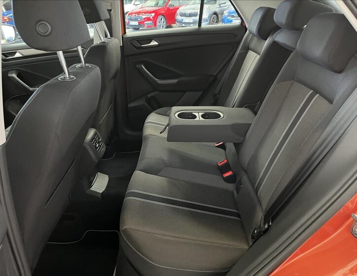 Volkswagen T-Roc SUV 1,5 l 110 kw