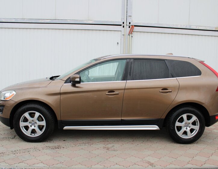 Volvo XC60 SUV / Terénní 2,4 l 129 kw