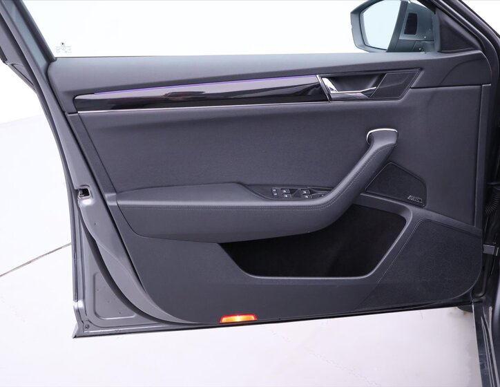 Škoda Superb Kombi 2,0 l 147 kw