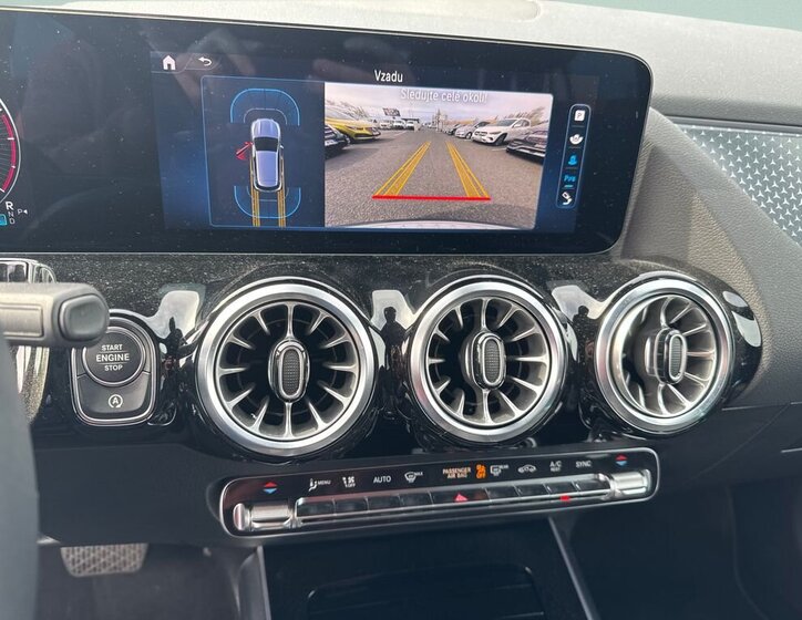 Mercedes-Benz GLA SUV / Terénní 2,0 l 110 kw