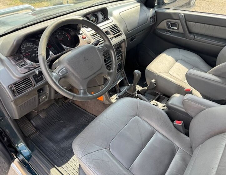 Mitsubishi Pajero SUV / Terénní 2,8 l 92 kw