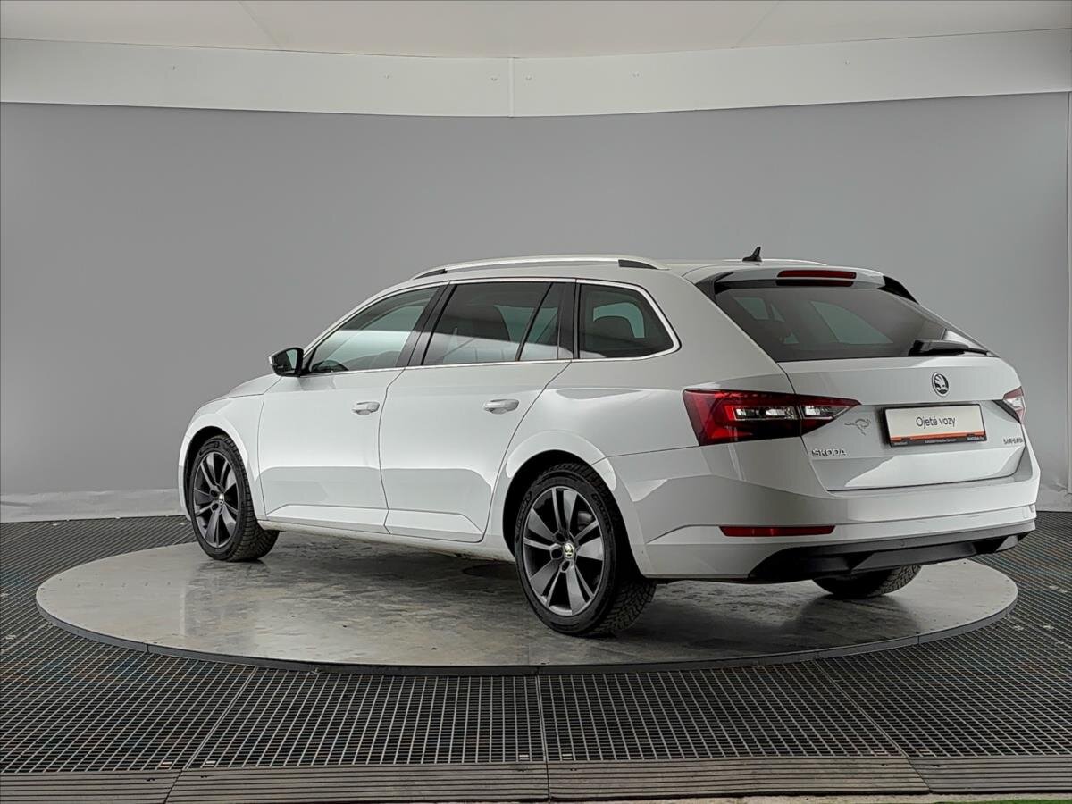 Škoda Superb Kombi 2,0 l 110 kw