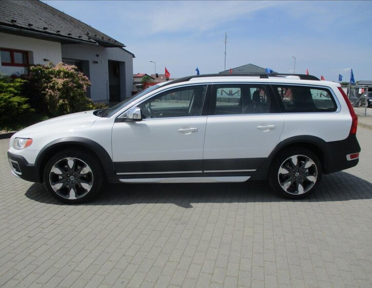 Volvo XC70 Kombi 2,4 l 120 kw