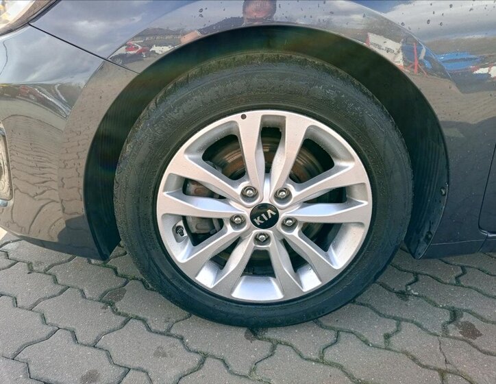 KIA Ceed Hatchback 1,4 l 73 kw