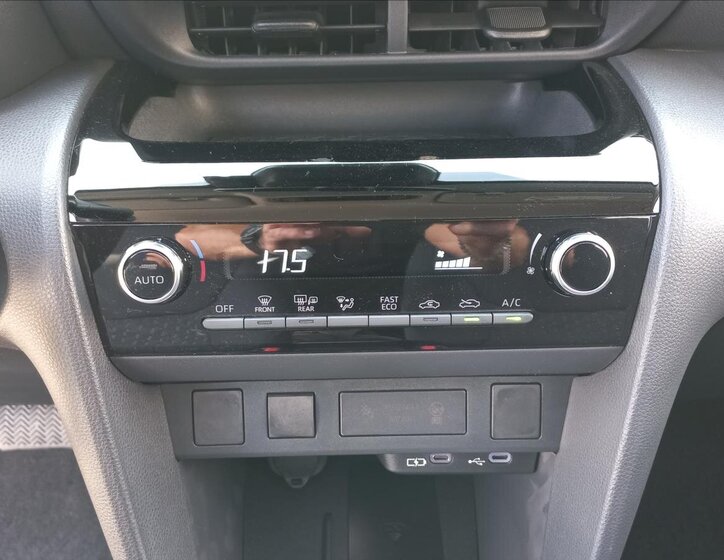 Toyota Yaris Cross CUV 1,5 l 68 kw